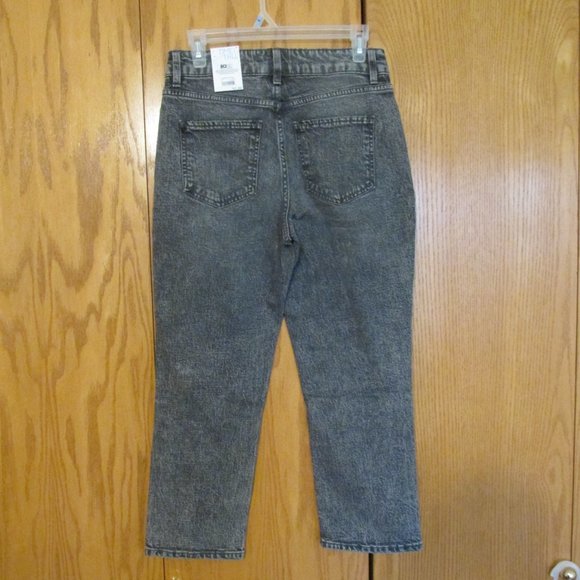 TIME & TRU WOMEN'S SIZE 18 CAPRIS JEANS GREY ACID WASHED DENIM HIGH RISE CROPPED - Picture 4 of 12